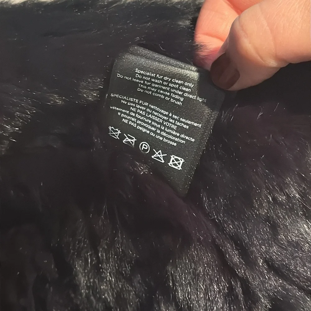 Authentic Rabbit Fur Vest - Picture 4 of 8